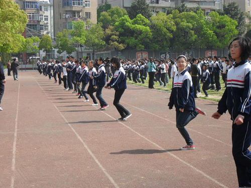 ТгְҵѧУ.jpg
